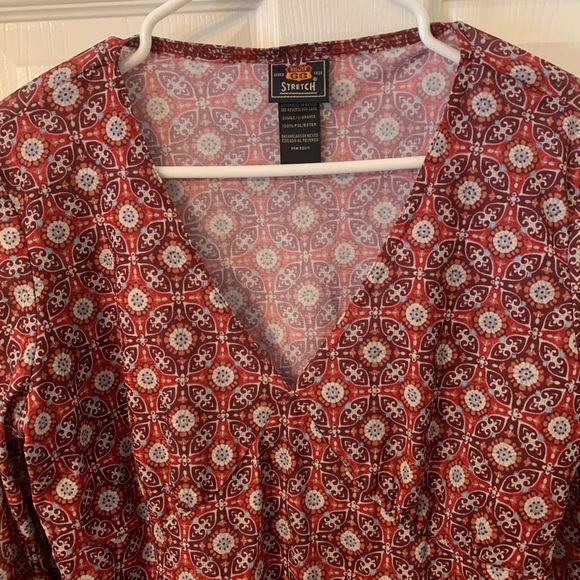 Beautiful Ruffled Red Ladies Blouse - Picture 3 of 8